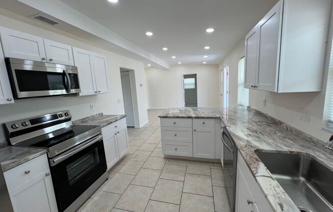 $1,895 * Annual * Fully Remodeled * 2 Bed / 1 Bath * Single Family * Quick Move-In