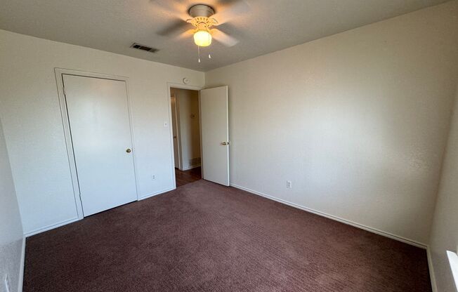 2 beds, 1 bath, 790 sqft, $675, Unit # C