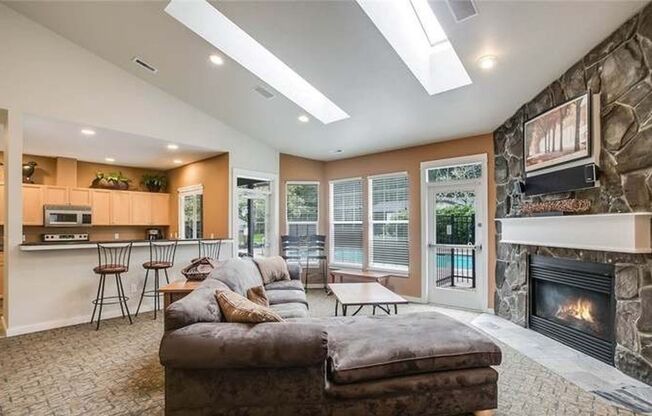 Tranquil Top-Floor Condo in Issaquah's Tanglewood Community