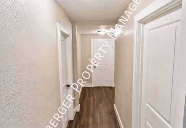 2305 W BROADWAY AVE