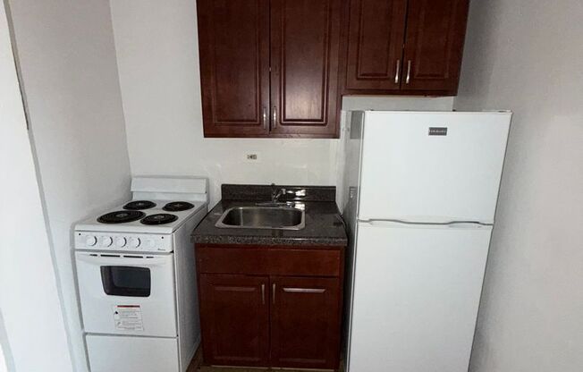 Studio, 1 bath, $1,100, Unit 514