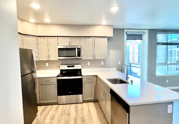 2330 YAKIMA CT