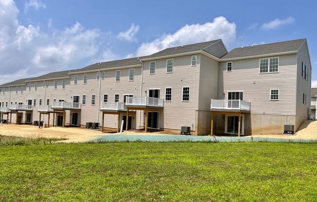 1Riverview Townhomes