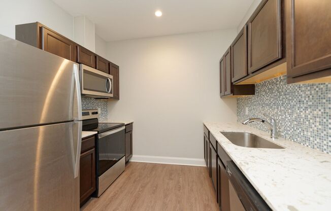 1 bed, 1 bath, 841 sqft, $1,600, Unit 401
