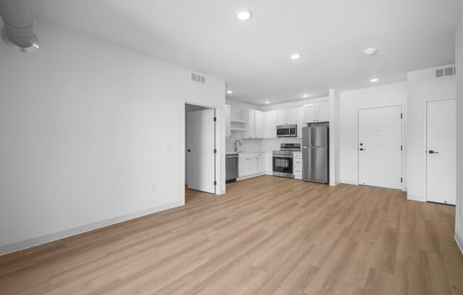 2 beds, 2 baths, 965 sqft, $1,600, Unit 332