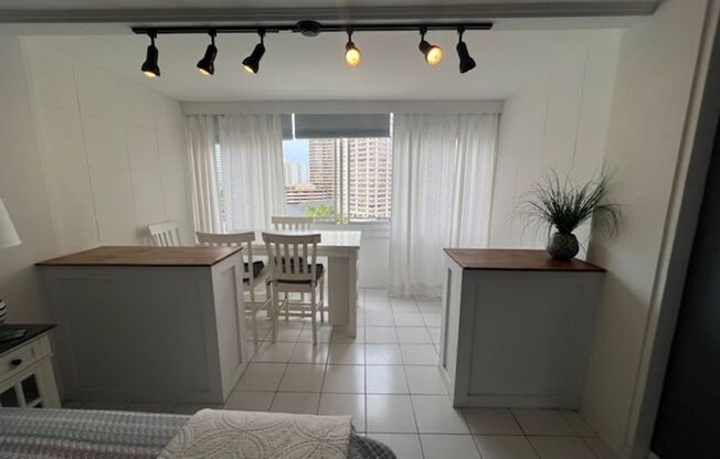 1 bed, 1 bath, $2,200, Unit # 1203B