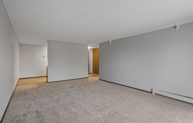 1 bed, 1 bath, 746 sqft, $1,265, Unit 324
