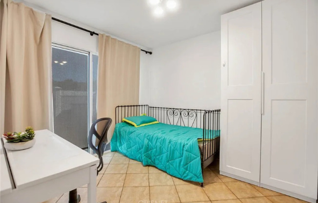 18521 Mayall St Unit D