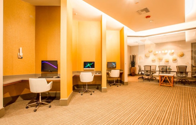 Interior | Motif Apartments For Rent in Woodland Hills, CA 91367