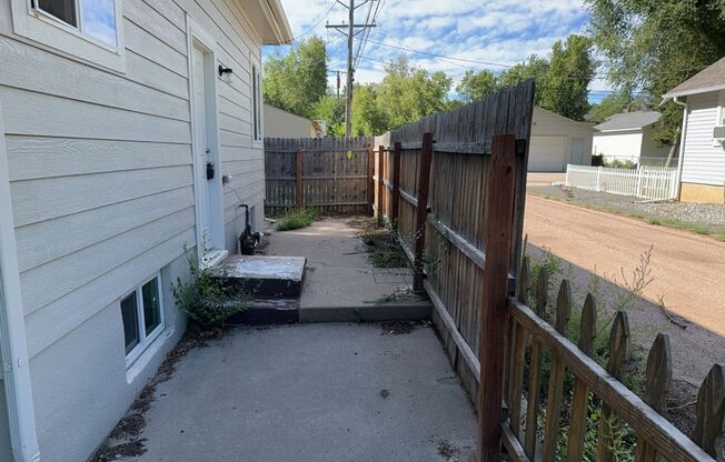 Updated 1 Bed 1 Bath Apartment