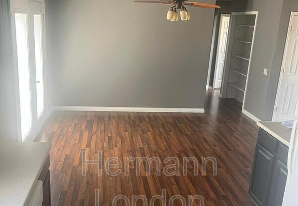 3 beds, 2 baths, 1,161 sqft, $1,595