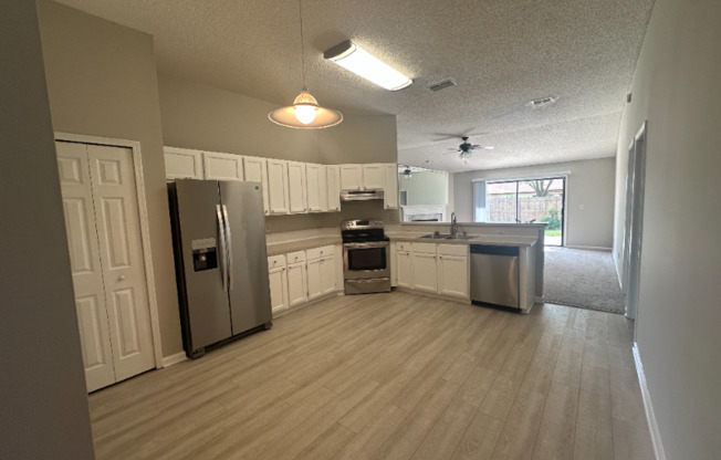 345 WILDBERRY CT