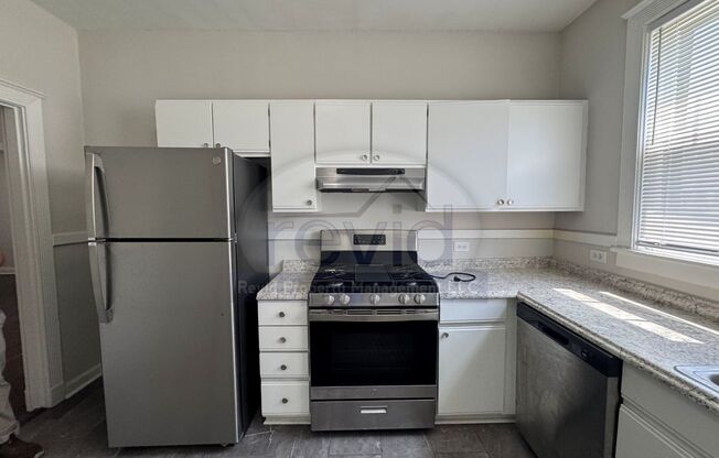 2 beds, 1 bath, 950 sqft, $995, Unit 316-2