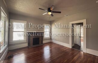 2 beds, 1 bath, $1,050