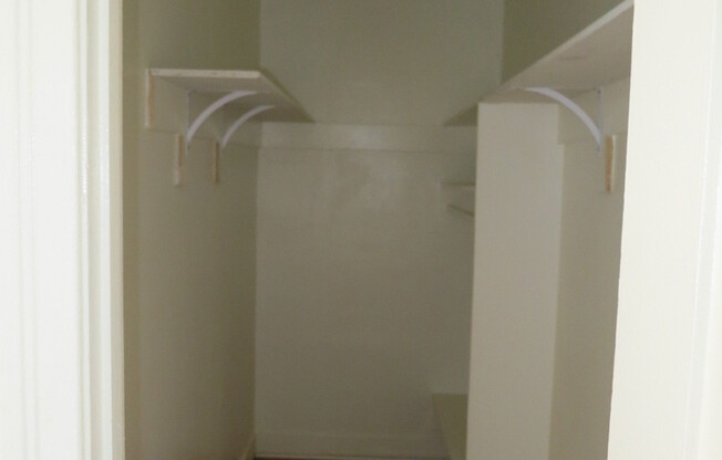 965 N Vendome Street NEW