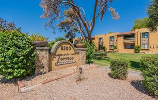 Heart Of Scottsdale 1bd 1ba Condo!