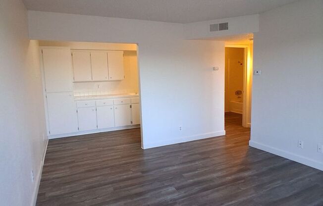 1 bed, 1 bath, 530 sqft, $1,095, Unit 133