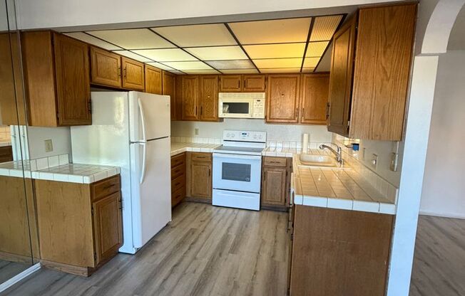 2 beds, 2 baths, $1,395, Unit # 126