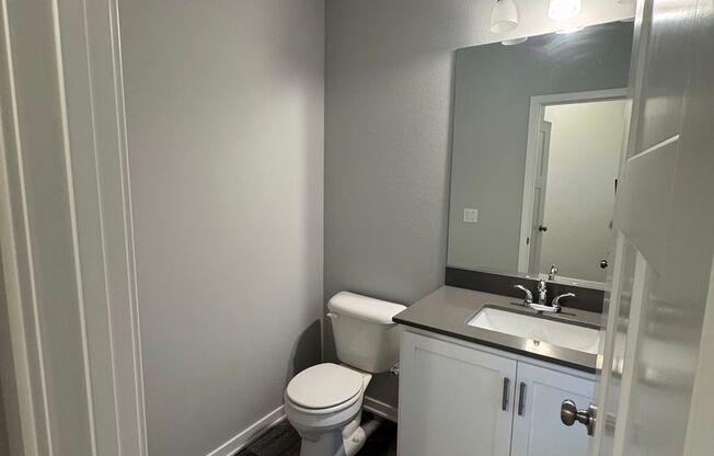 FREE RENT SPECIAL! 3 bedroom 2.5 bath Single Family Home