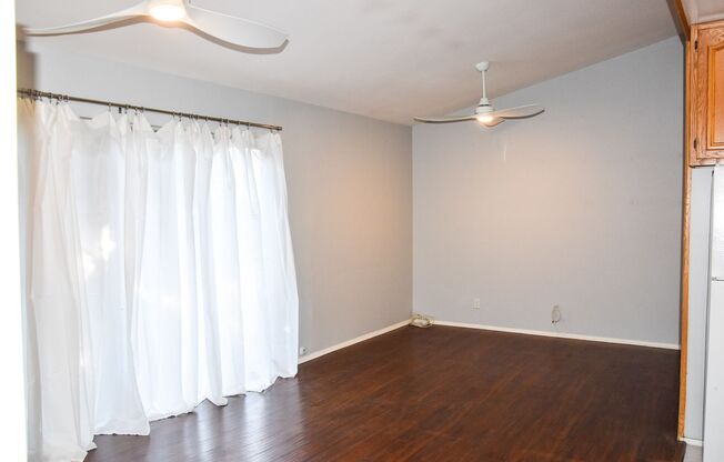 2 beds, 1 bath, $2,995