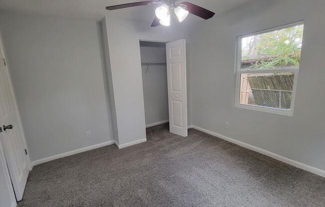 2 beds, 1 bath, $1,125