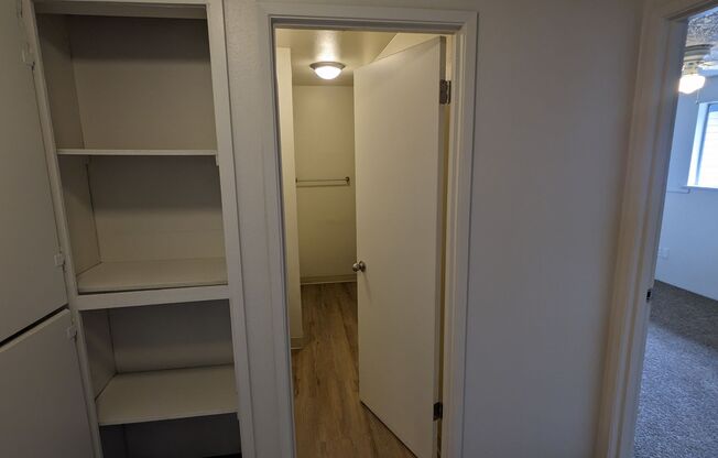3 beds, 1.5 baths, 1,500 sqft, $1,893, Unit 2712-3