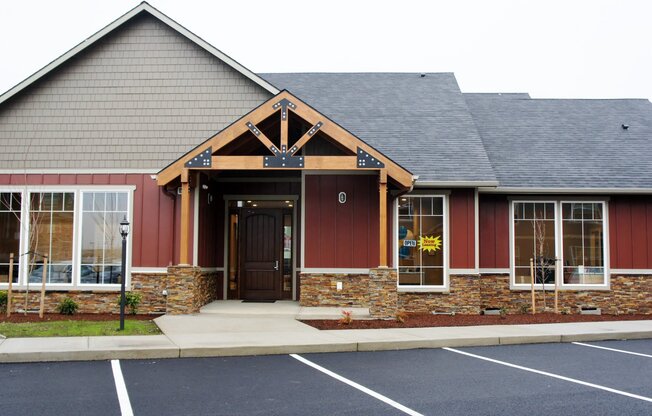 2 beds, 2 baths, $1,625, Unit 319