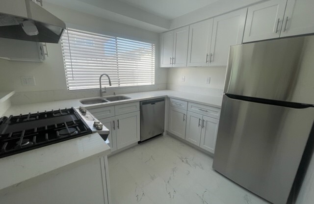 17061 GRV CIR