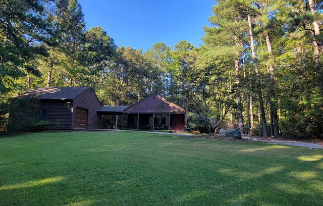 Remodeled secluded wooded oasis off of Qualla Road with handicap access