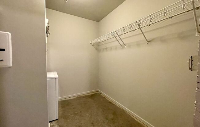 1 bed, 1 bath, 778 sqft, $1,045, Unit 121