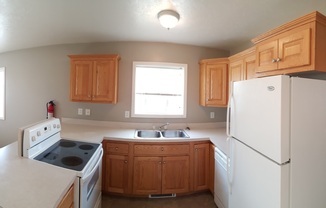 2 beds, 1 bath, 880 sqft, $950, Unit #1