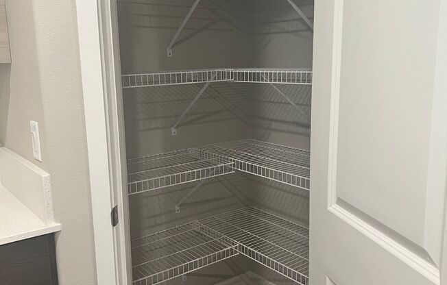 2 beds, 1 bath, 1,005 sqft, $1,715, Unit A22