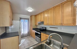 3 beds, 2 baths, $3,395, Unit # #E