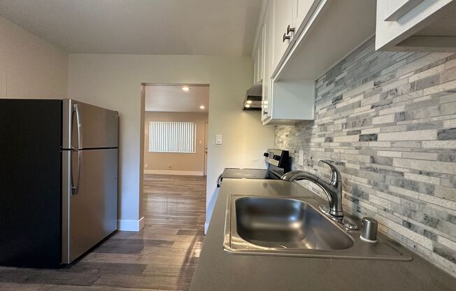 2 beds, 1 bath, $1,795, Unit 271304