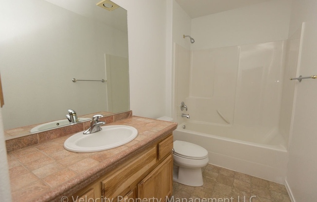 Charming Single Level Redmond Home!