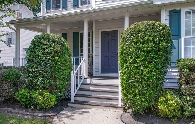 STUNNINGLY RENOVATED 5 BEDROOM HOME IN HAMPTON PARK