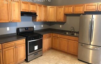 2 beds, 1 bath, $1,250, Unit Unit 6