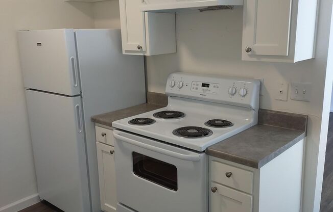 2 beds, 1 bath, 761 sqft, $1,150, Unit 131