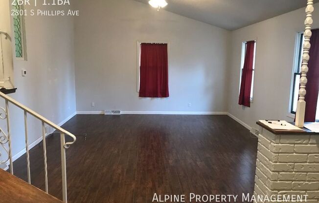 2 beds, 1.5 baths, 1,300 sqft, $1,195