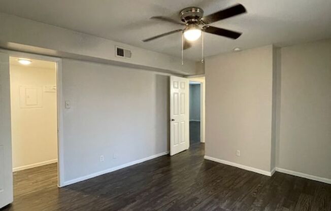 2 beds, 2 baths, 931 sqft, $1,195, Unit 02-0216