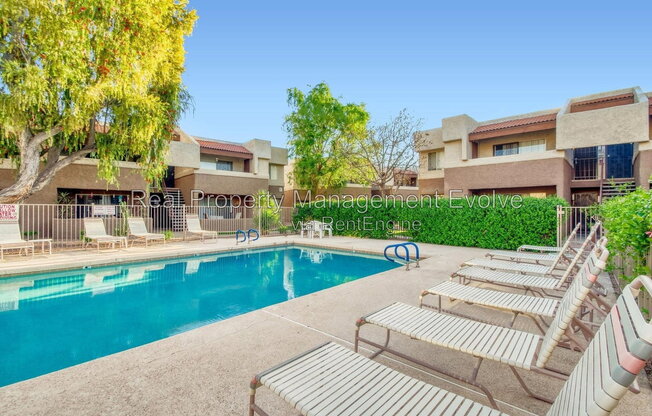 4554 E PARADISE VILLAGE Parkway N