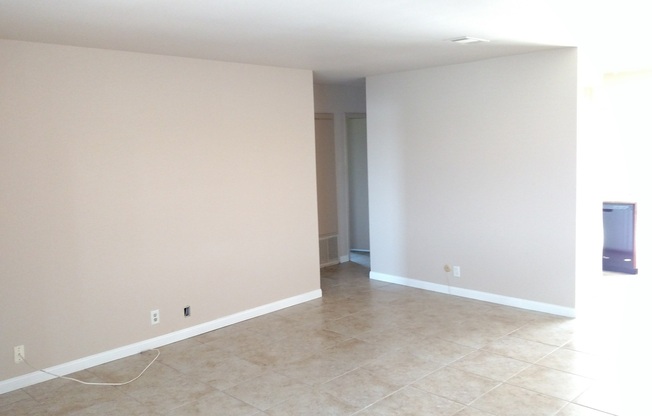 2 beds, 1.5 baths, $2,300, Unit # 30