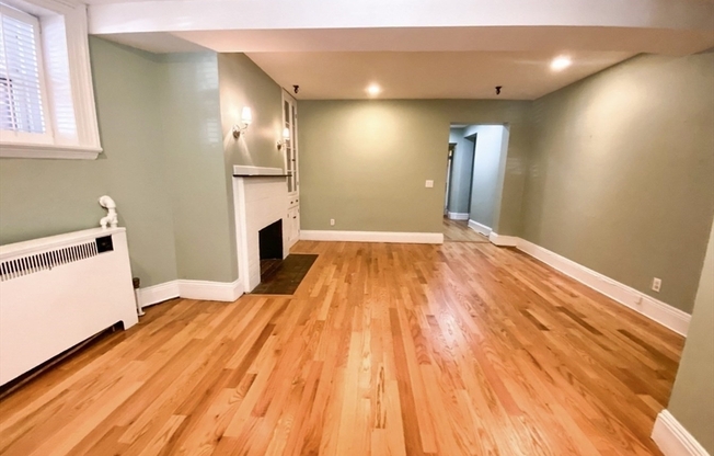 1 bed, 1 bath, 615 sqft, $2,750, Unit 12