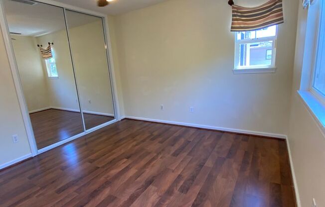 4 beds, 3.5 baths, $5,900