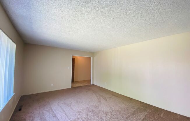 $2,395 Herndon & First, Spacious 4 Bedroom Home - E. Magill Ave, Fresno