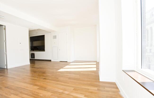 Studio, 1 bath, 698 sqft, $4,250, Unit 23D