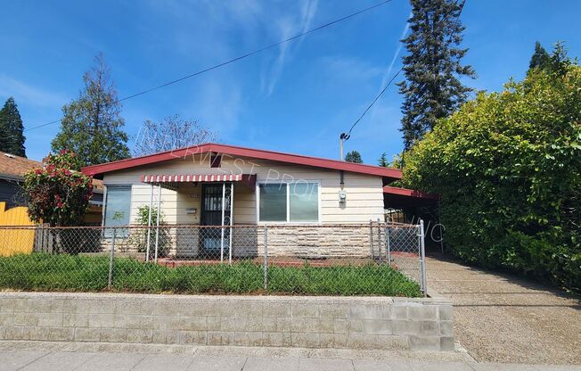 Cozy 3 Bedroom Single Level Home w/ Fenced Yard, Carport & W/D in Unit!