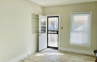 2 beds, 1 bath, $2,095