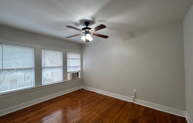 2 beds, 1 bath, $1,295, Unit B3610