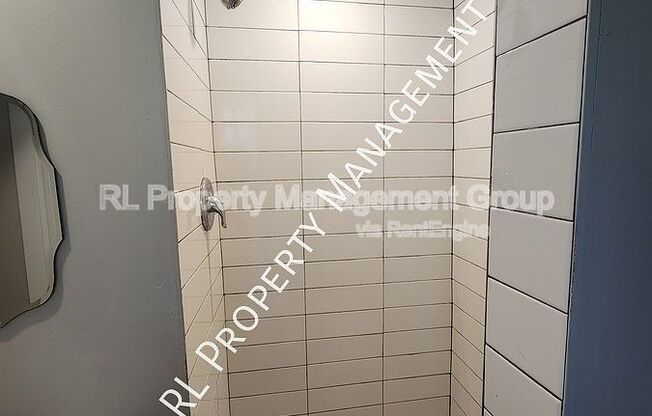 1 bed, 1 bath, 500 sqft, $825, Unit F